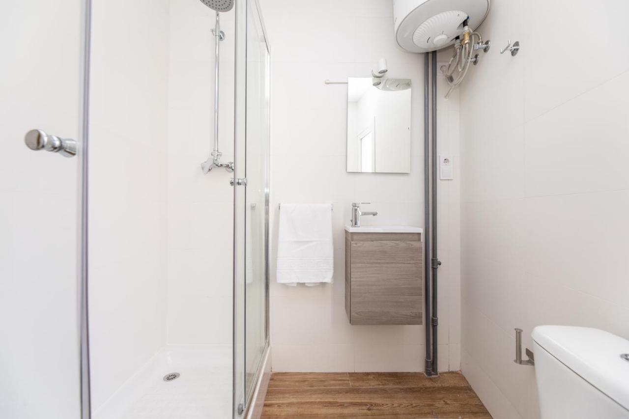Los Apartamentos Jacinto Benavente Centro Madrid Eksteriør billede