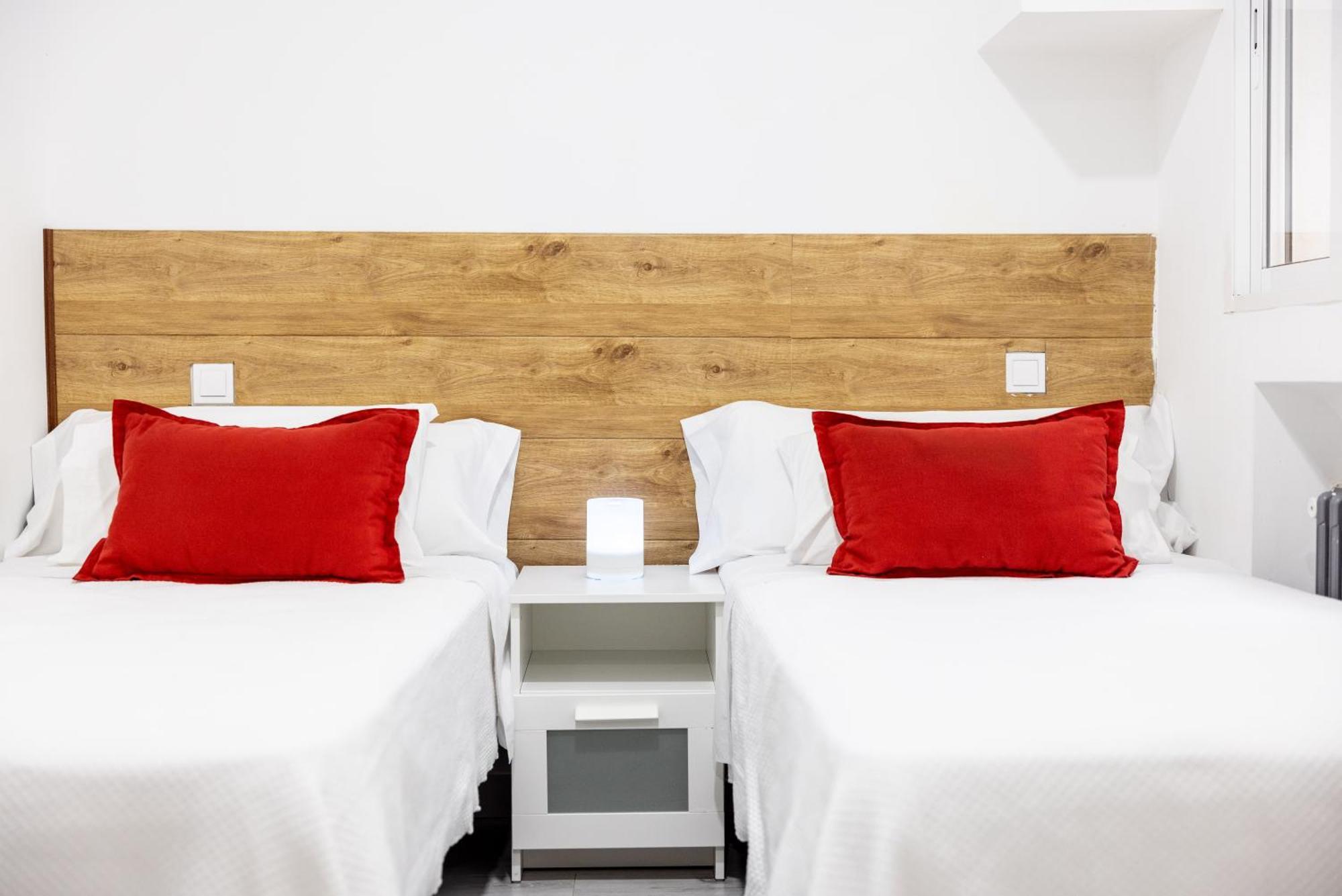 Los Apartamentos Jacinto Benavente Centro Madrid Eksteriør billede