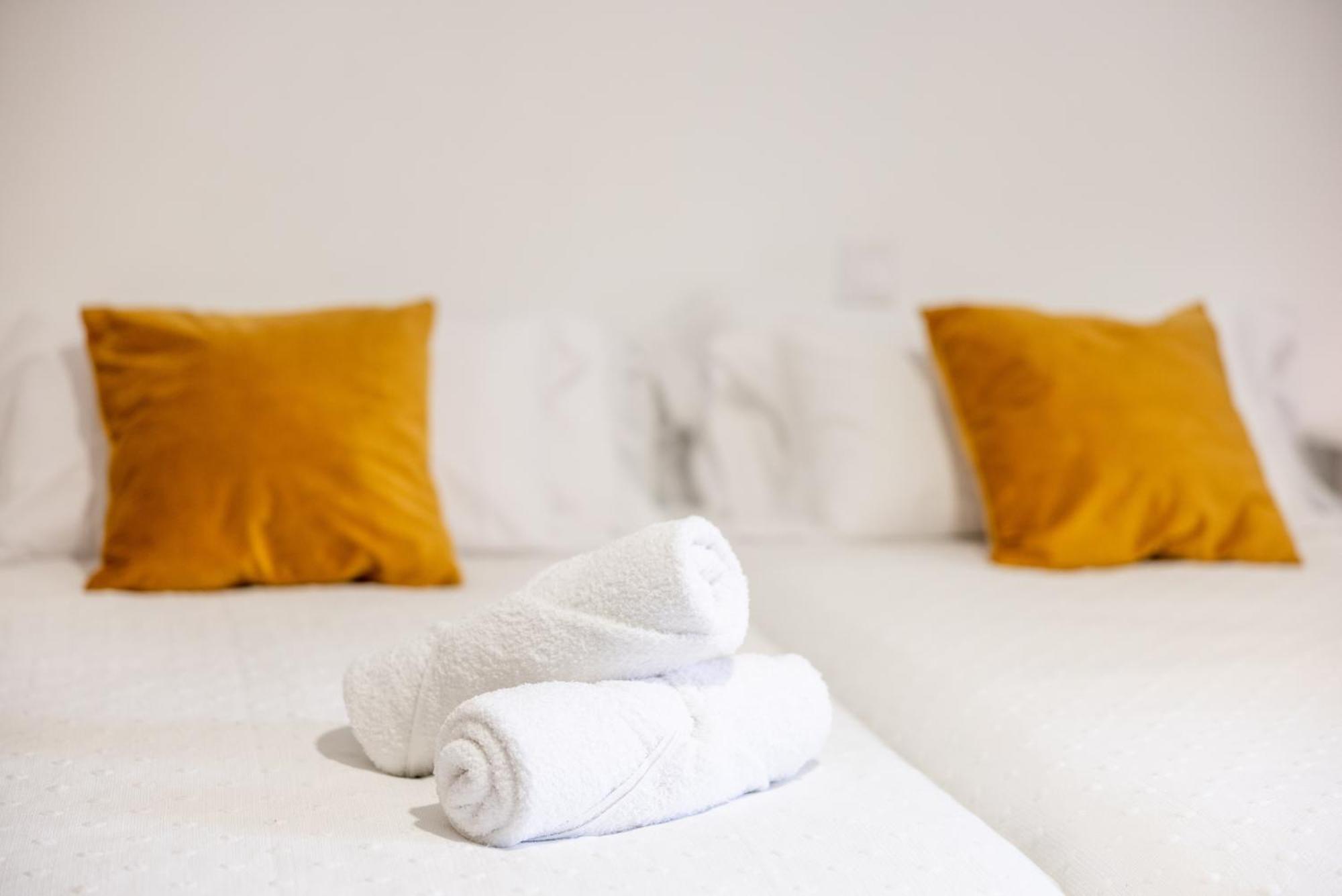 Los Apartamentos Jacinto Benavente Centro Madrid Eksteriør billede