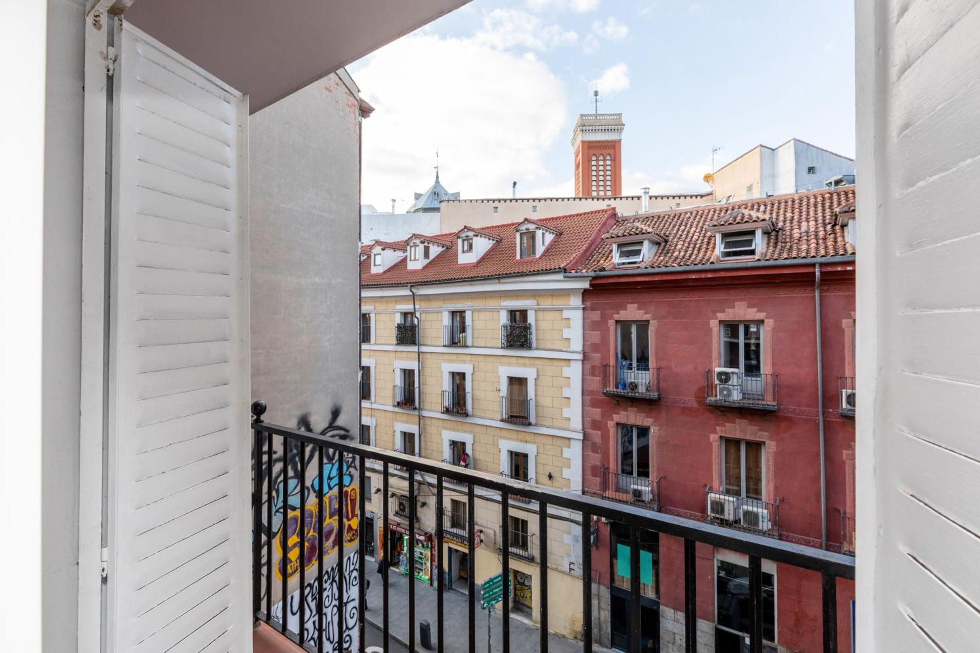 Los Apartamentos Jacinto Benavente Centro Madrid Eksteriør billede
