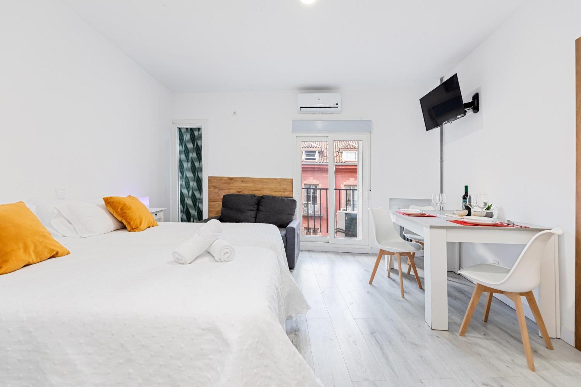 Los Apartamentos Jacinto Benavente Centro Madrid Eksteriør billede